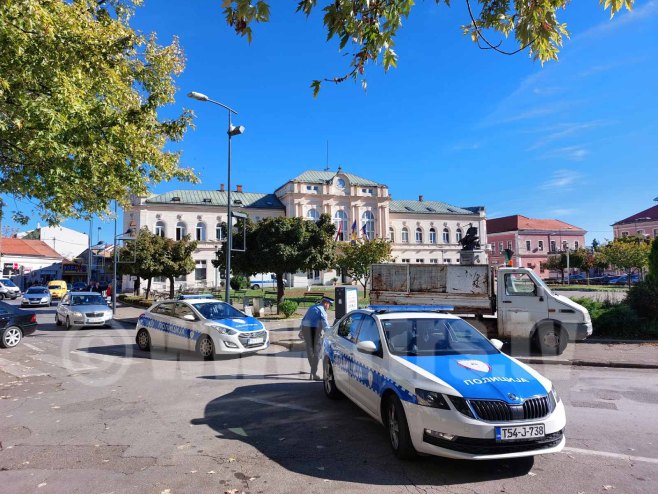 Dojava o bombi u Bijeljini (Foto: RTRS)