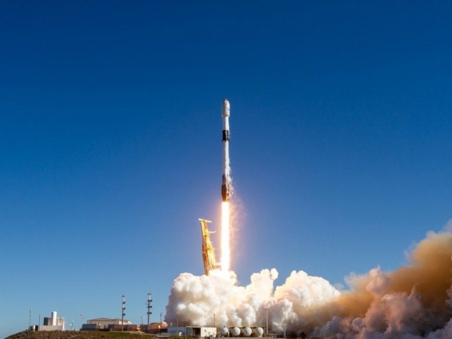 Лансирање ракете (Фото: EPA-EFE/SpaceX via South Korea Defense Ministry/илустрација) - 