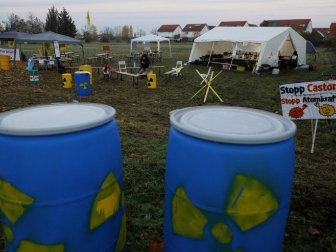 Радиоактивни отпад (фото: EPA-EFE/RONALD WITTEK - илустрација) - 