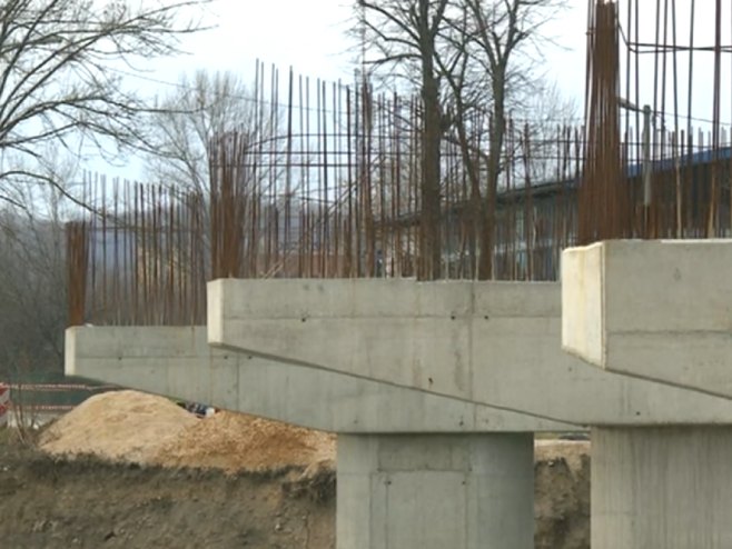 Створени предуслови за изградњу приступног пута за мост у насељу Чесма