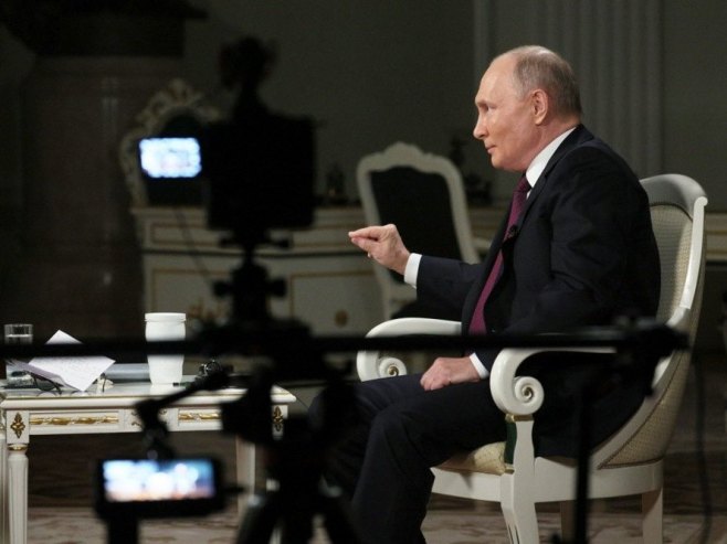 Владимир Путин (фото: EPA/GAVRIIL GRIGOROV/SPUTNIK/KREMLIN POOL) - 