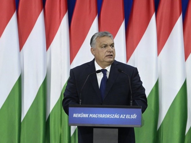 Виктор Орбан (Фото: EPA-EFE/SZILARD KOSZTICSAK, илустрација) - 