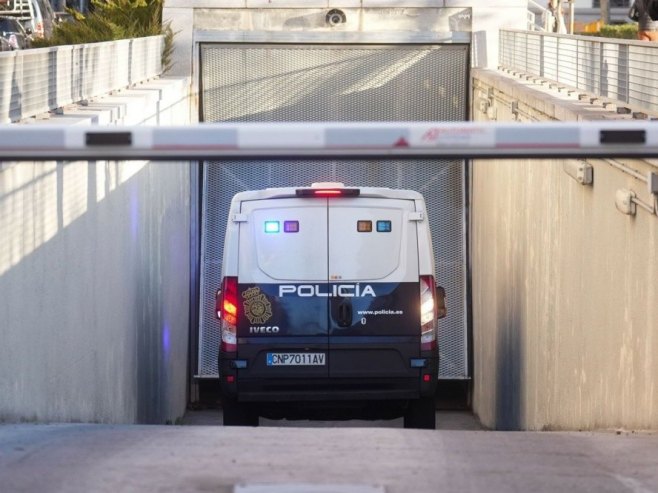 Шпанија, полиција (Фото: EPA-EFE/Borja Sanchez Trillo) - 
