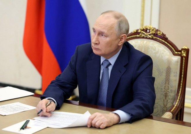 Владимир Путин (Фото: EPA-EFE/ALEXANDER KAZAKOV, илустрација) - 