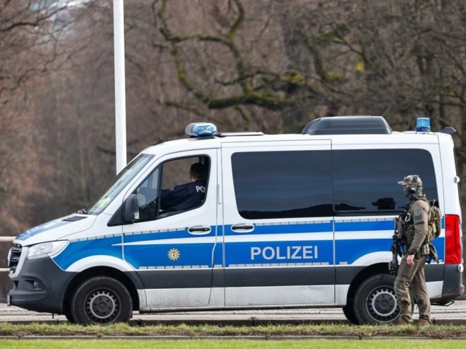 Полиција Њемачке (Фото: EPA/HANNIBAL HANSCHKE) - 