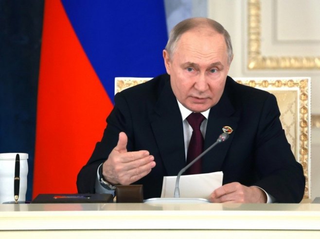 Владимир Путин (фото: EPA-EFE/VYACHESLAV PROKOFYEV / SPUTNIK / GOVERNMENT PRESS SERVICE POOL MANDATORY CREDIT) - 