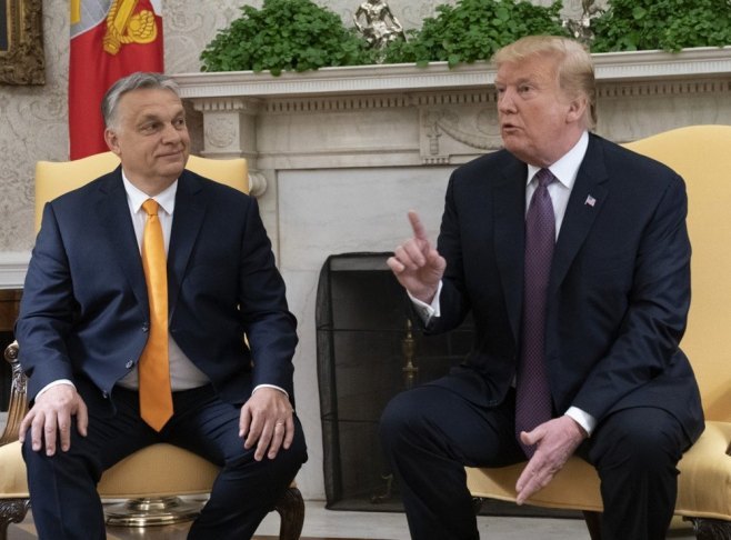 Орбан и Трамп (Фото: EPA-EFE/Chris Kleponis) - 