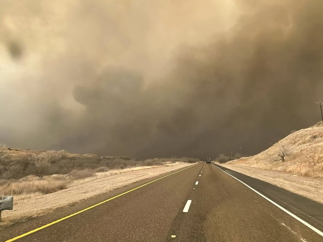 Пожар у Тексасу (Фото:  EPA-EFE/HANDOUT/) - 