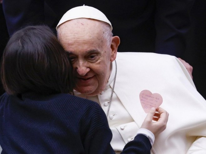 Папа Фрањо (Фото: EPA-EFE/FABIO FRUSTACI) - 