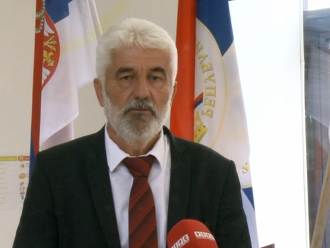 Вујовић: Србија ће Билећи помоћи са 500.000 евра (ВИДЕО