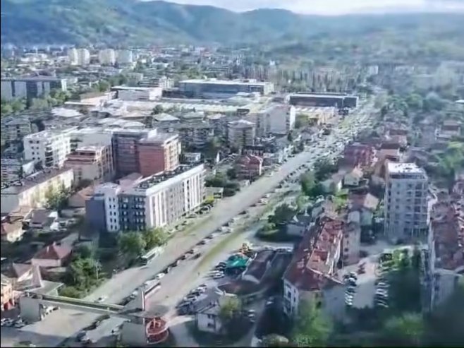 Снимци из хеликоптера: Митинг "Српска те зове" (ВИДЕО)