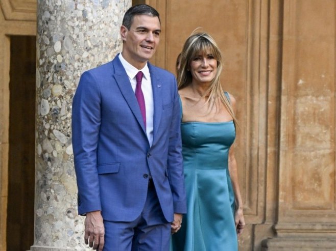 Педро Санчез и супруга Бегона Гомез (Фото: EPA-EFE/MIGUEL ANGEL MOLINA) - 