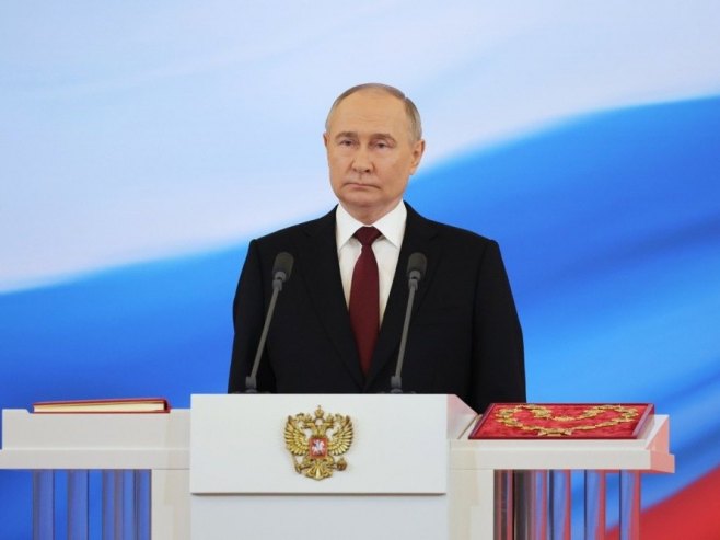 Владимир Путин (фото: EPA-EFE/ALEXANDER KAZAKOV/SPUTNIK / KREMLIN POOL) - 