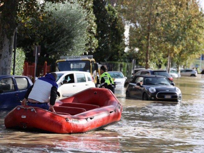 Поплаве у Италији (Фото: EPA-EFE/CLAUDIO GIOVANNINI/архив) - 