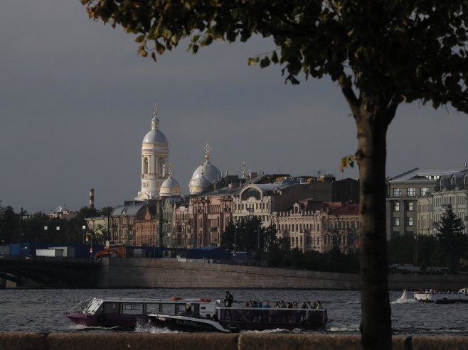Санкт Петерсбург (Фото:  EPA-EFE/ANATOLY MALTSEV) - 