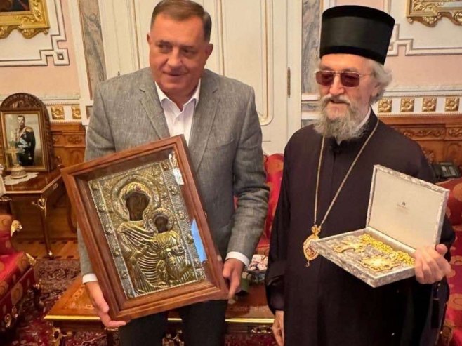 Милорад Додик и епископ Јефрем  (Фото:x.com/MiloradDodik) - 