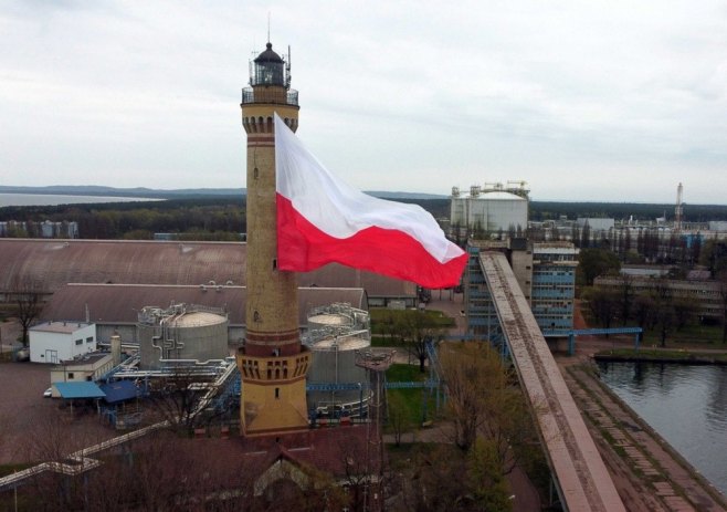Застава Пољске   (Фото:. EPA-EFE/MARCIN BIELECKI POLAND OUT) - 