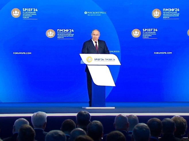 Владимир Путин, СПИЕФ (фото: forumspb.com - screenshot) - 