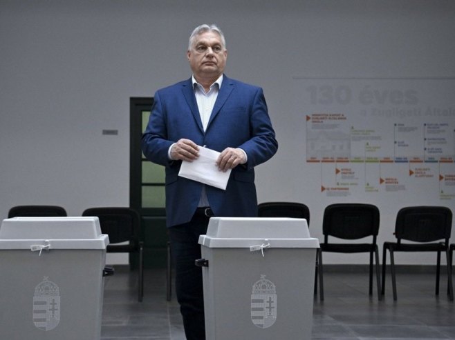 Виктор Орбан (Фото: EPA-EFE/Szilard Koszticsak) - 