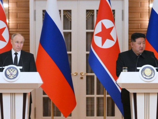 Владимир Путин и Ким Џонг Ун (Фото: EPA-EFE/KRISTINA KORMILITSYNA) - 