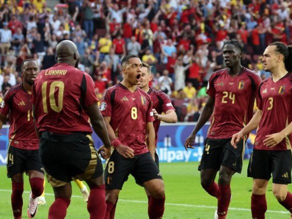 Радост фудбалера Белгије (ФОТО: EPA-EFE/MOHAMED MESSARA) - 