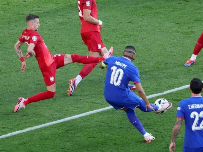 Утакмица, Француска - Пољска (фото: EPA-EFE/GEORGI LICOVSKI) - 