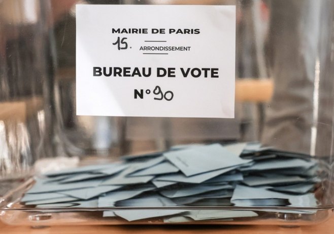 Избори у Француској (Фото: EPA-EFE/MOHAMMED BADRA) - 