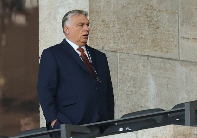 Виктор Орбан (фото: EPA-EFE/FRIEDEMANN VOGEL) - 