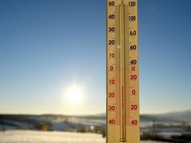 Термометар (фото: EPA-EFE/DAREK DELMANOWICZ) - 