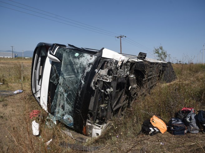 Саобраћајна несрећа аутобуса (Фото: EPA-EFE/STR/илустрација) - 