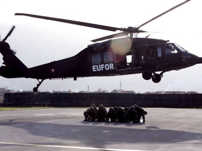ЕУФОР, хеликоптер (фото: EPA-EFE/FEHIM DEMIR - илустрација) - 