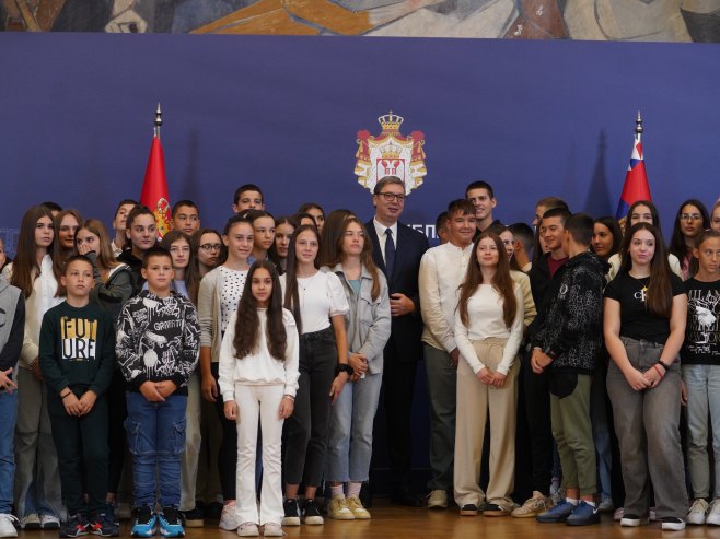 Пријем код предсједника Србије за ученике и наставнике (Фото: Танјуг/Немања Јовановић) - 