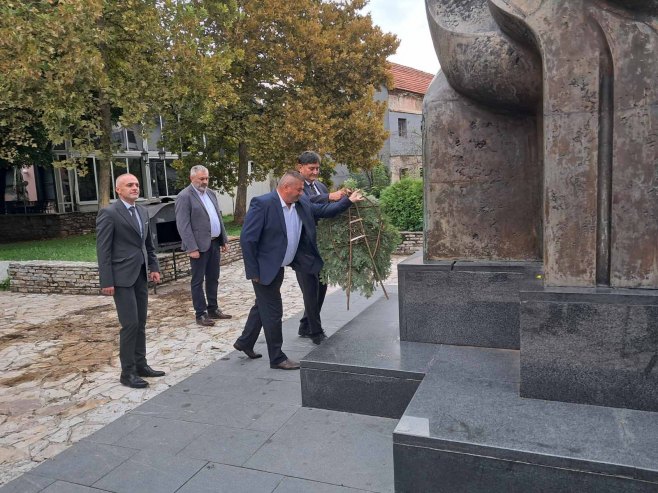 Obilježavanje u Novom Gradu (Foto: RTRS)