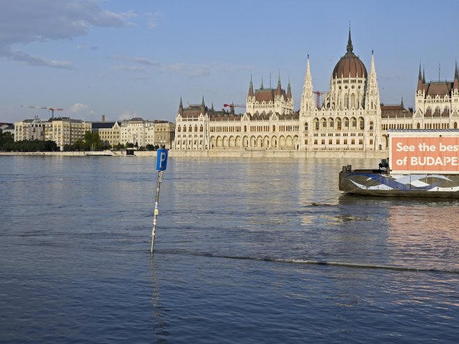 Поплаве у Будимпешти (Фото: EPA-EFE/PETER LAKATOS HUNGARY OUT) - 