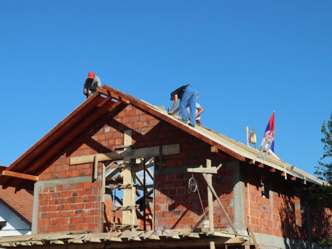 Izgradnja kuće za petočlanu porodicu Marković (Foto: predsjednikrs.rs/Borislav Zdrinja )