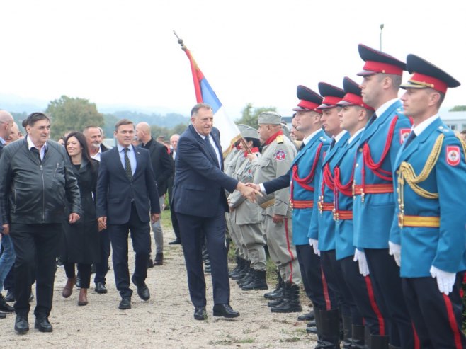 Обиљежена операција "Халијард - ваздушни мост"; Додик: Марфија да буде срам што нема званичних представника САД (ФОТО/ВИДЕО)