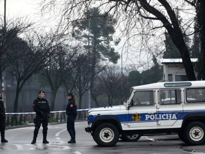 Полиција (Фото: EPA-EFE/BORIS PEJOVIC/илустрација) - 