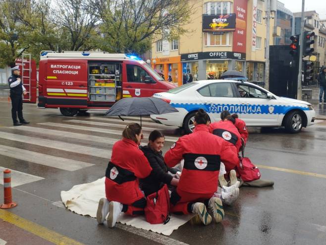 Показна вјежба спашавања приликом саобраћајне незгоде - Фото: РТРС