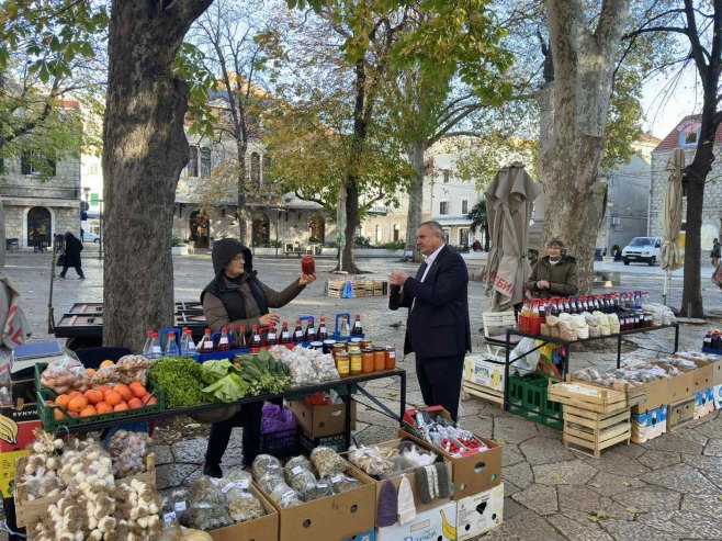 Вишковић посјетио требињску пијацу