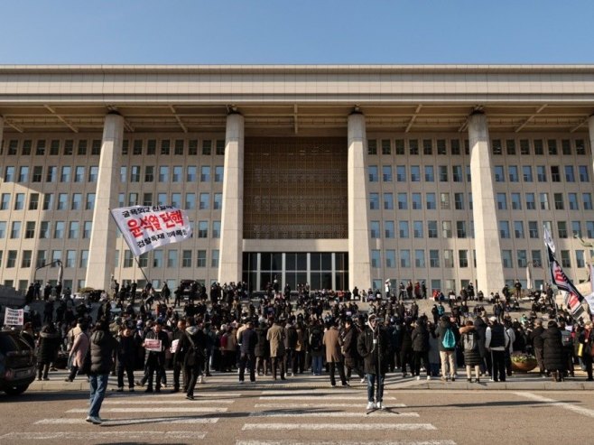 Јужнокорејска влада понудила колективну оставку