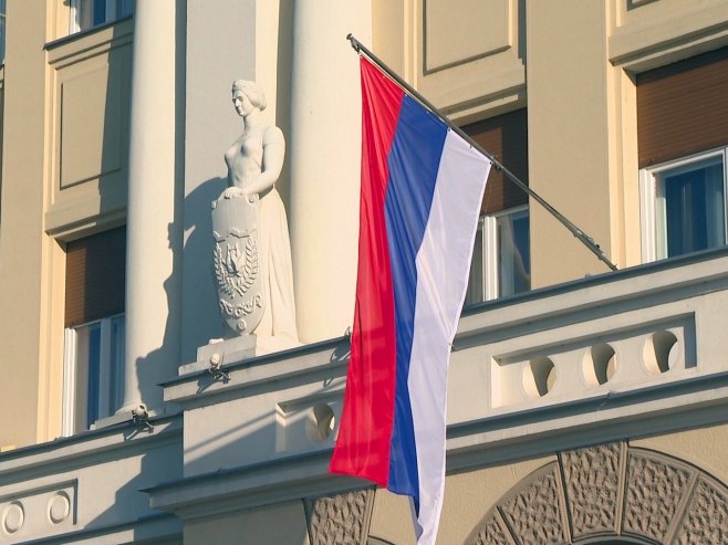 Zastave u Banjaluci (Foto: RTRS)