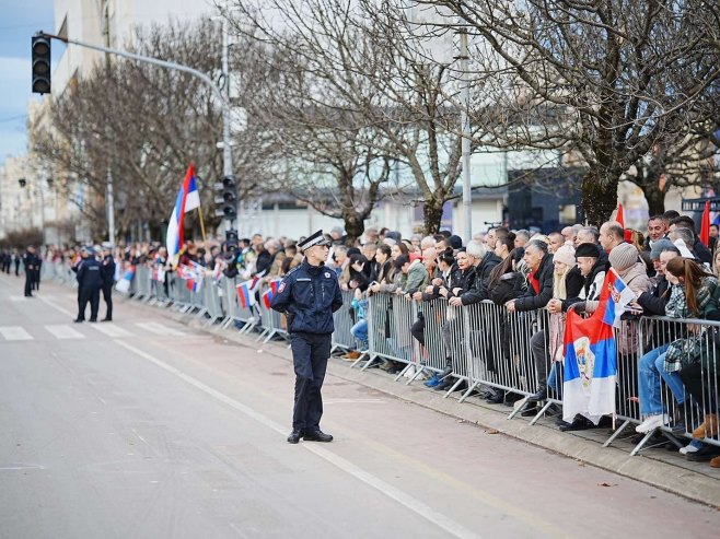 Све спремно за свечани дефиле поводом Дана Републике, Пренос на РТРС од 17 часова (ФОТО/ВИДЕО)