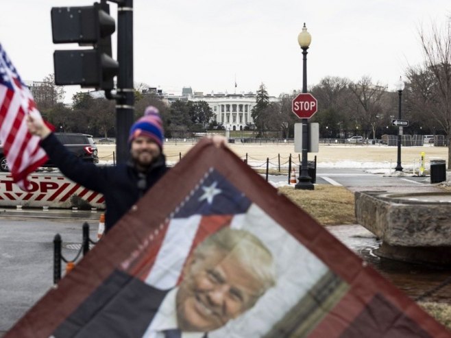 Оптимизам и велика очекивања међу Американцима пред почетак Трамповог мандата (ВИДЕО)