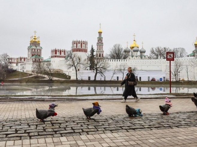 Москва (Фото: EPA-EFE/YURI KOCHETKOV/илустрација) - 