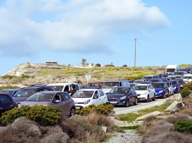 Evakuacija u Santoriniju (Foto: EPA-EFE/CHRISTOS YANTSIS) 