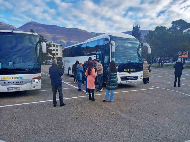 Грађани Српске стижу Бањалуку - од кључног је значаја стати уз предсједника Српске (ВИДЕО)