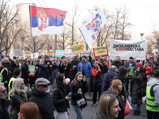 И данас блокаде у више мјеста у Србији; Штафетни маратон професора универзитета у Новом Саду