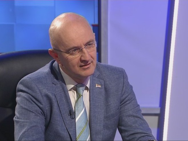 Мазалица: Позивам опозицију да заједно напишемо закон о заштити уставног уређења Мазалица: Позивам опозицију да заједно напишемо закон о заштити уставног уређења