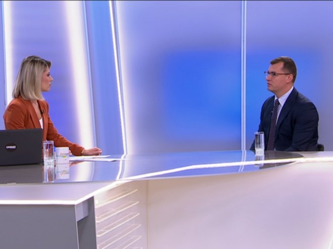 Стјепановић: "Прљав веш" послан у Стразбур; Свјетска јавност имаће прилику да види ко и како доноси законе у БиХ (ВИДЕО) Стјепановић: "Прљав веш" послан у Стразбур; Свјетска јавност имаће прилику да види ко и како доноси законе у БиХ (ВИДЕО)