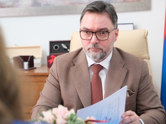 Кошарац: Неуспјех - једини Конаковићев континуитет Кошарац: Неуспјех - једини Конаковићев континуитет